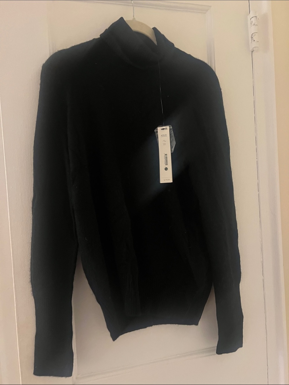 Exclusive Bloomingdale’s cashmere turtleneck sweater